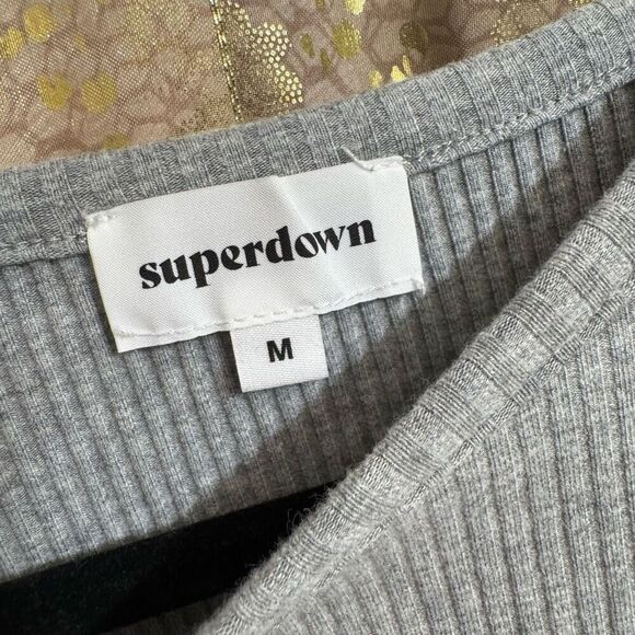 Superdown Dana Wrap Ribbed Mini Dress Heather Gray Long Sleeve Medium NWOT - Picture 3 of 8